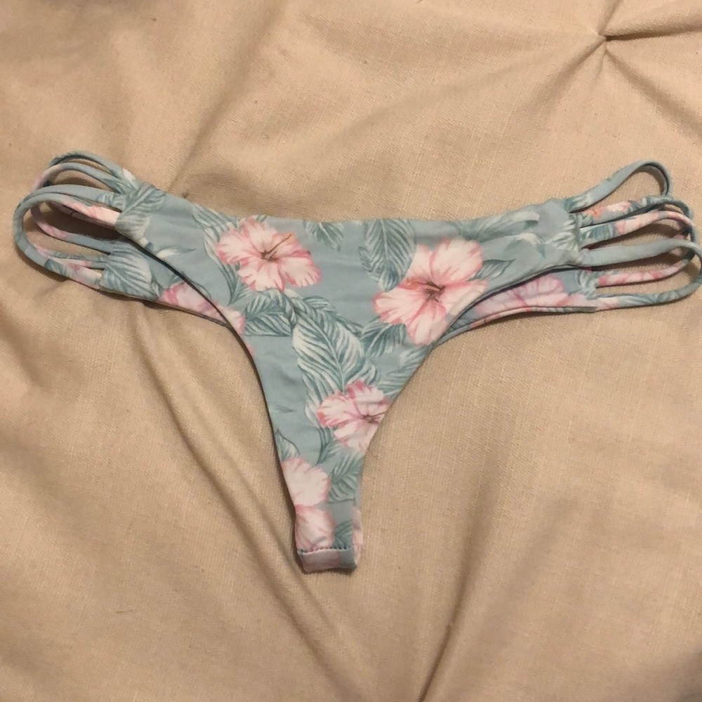 Midori bikini bottom!